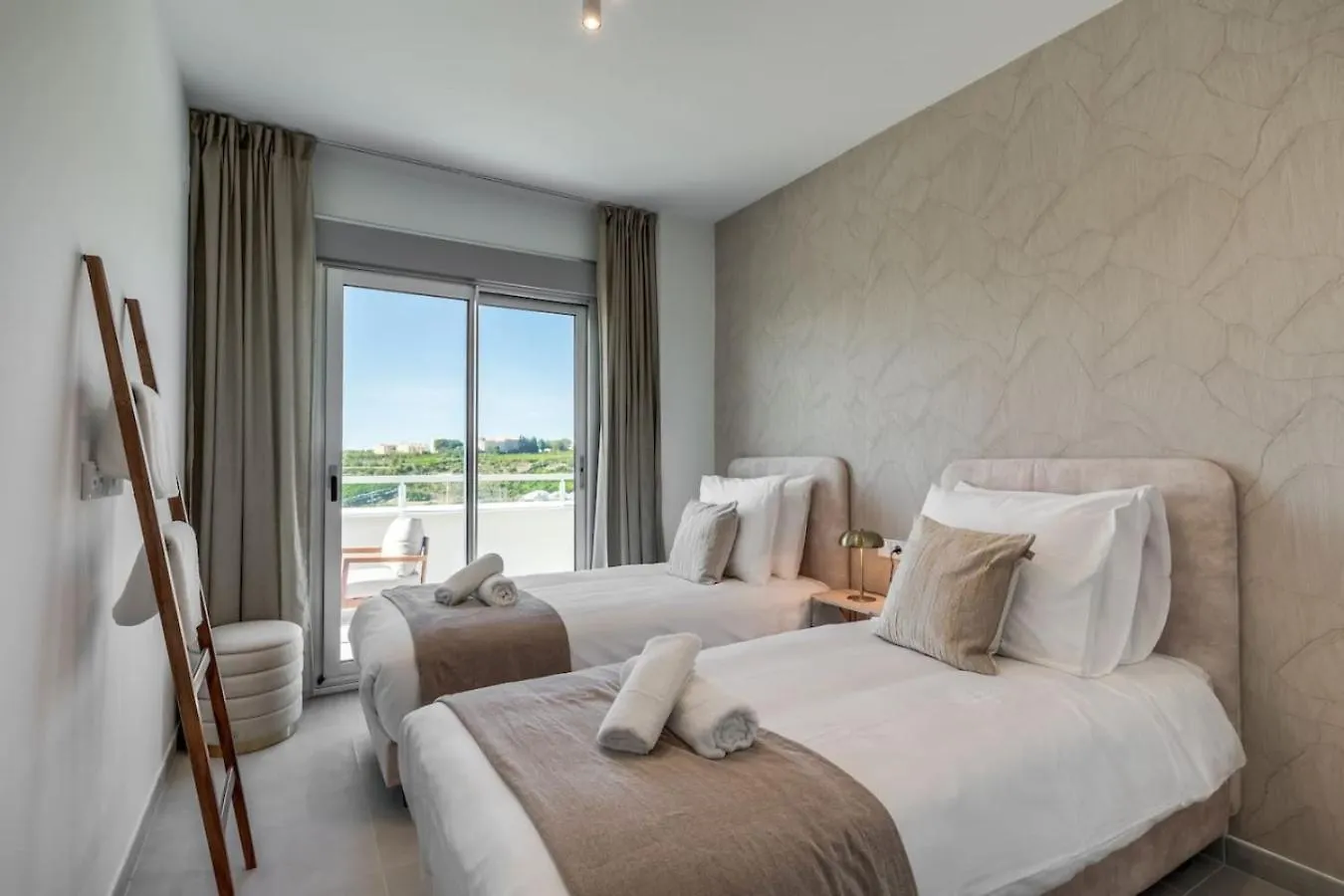 Διαμέρισμα Brand New Penthouse In Εστεπόνα