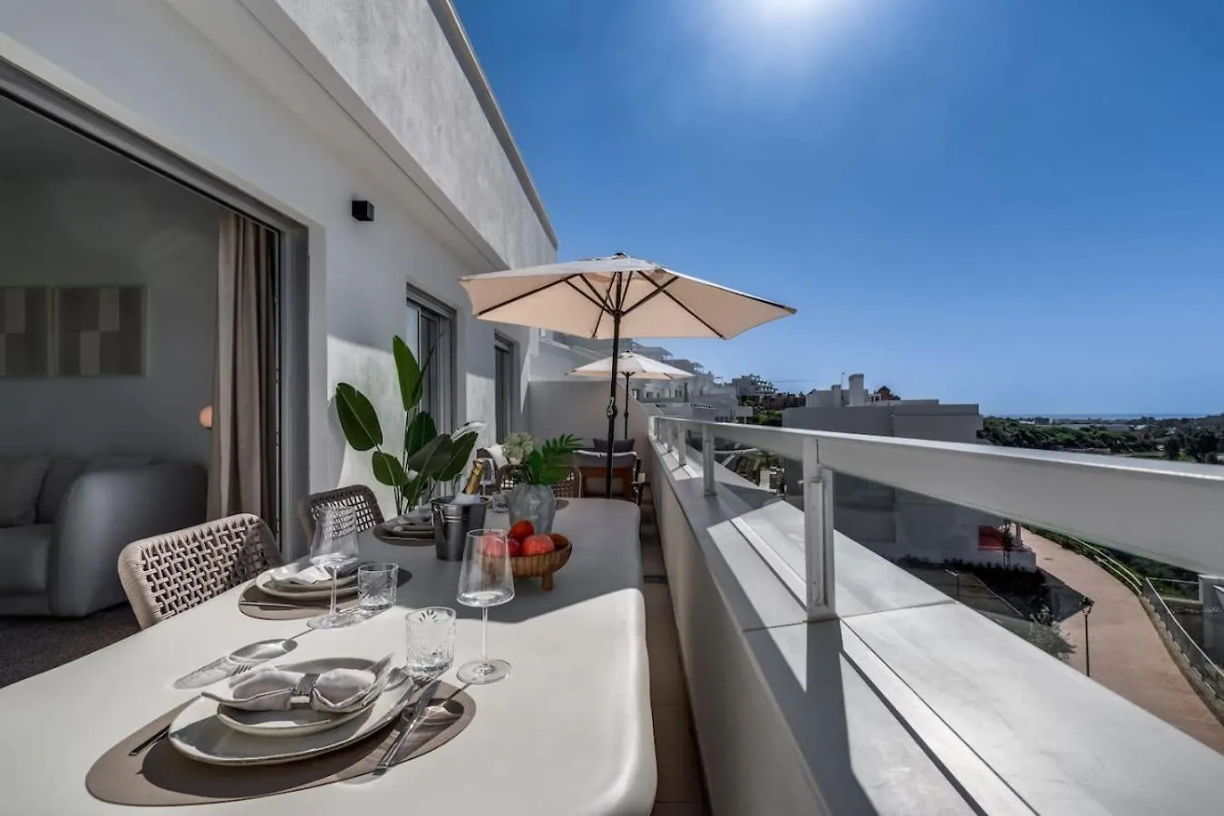 Brand New Penthouse In Εστεπόνα Ισπανία