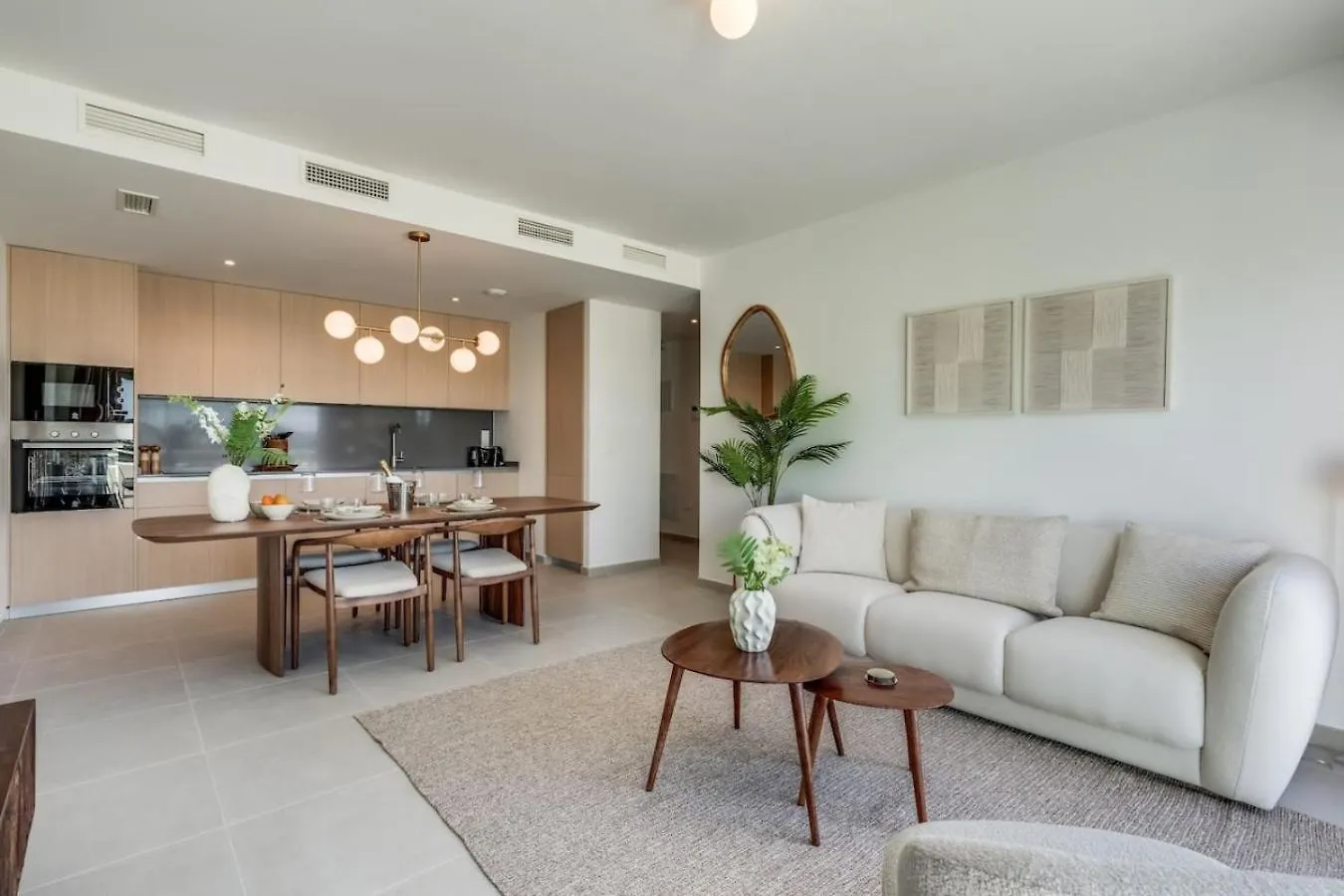 Brand New Penthouse In Εστεπόνα
